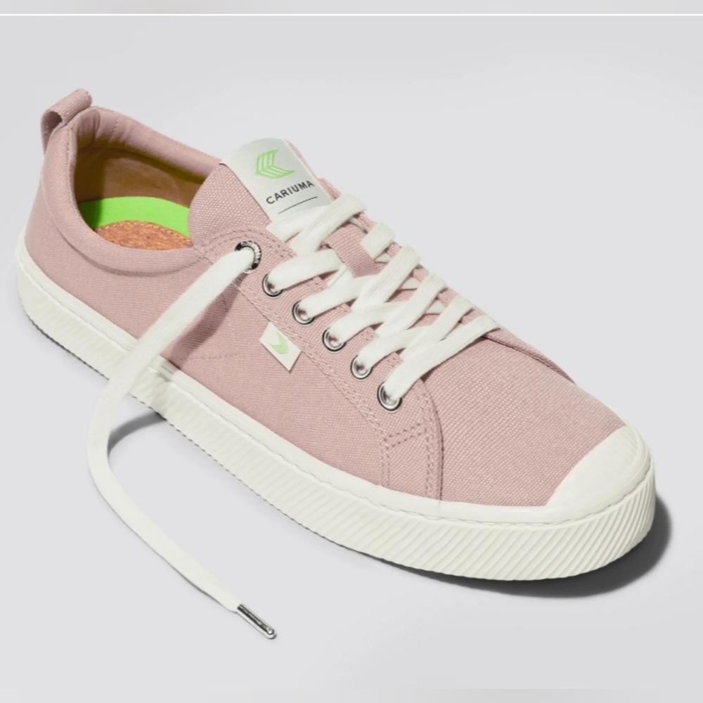 Cariuma OCA Low Canvas Lace Up - Rose